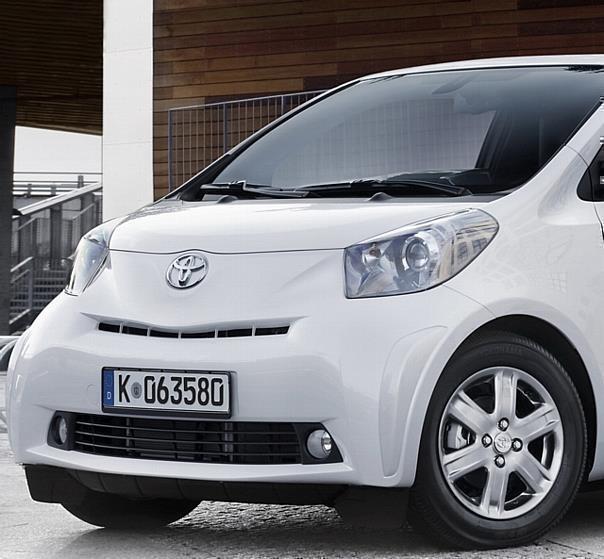 Toyota iQ